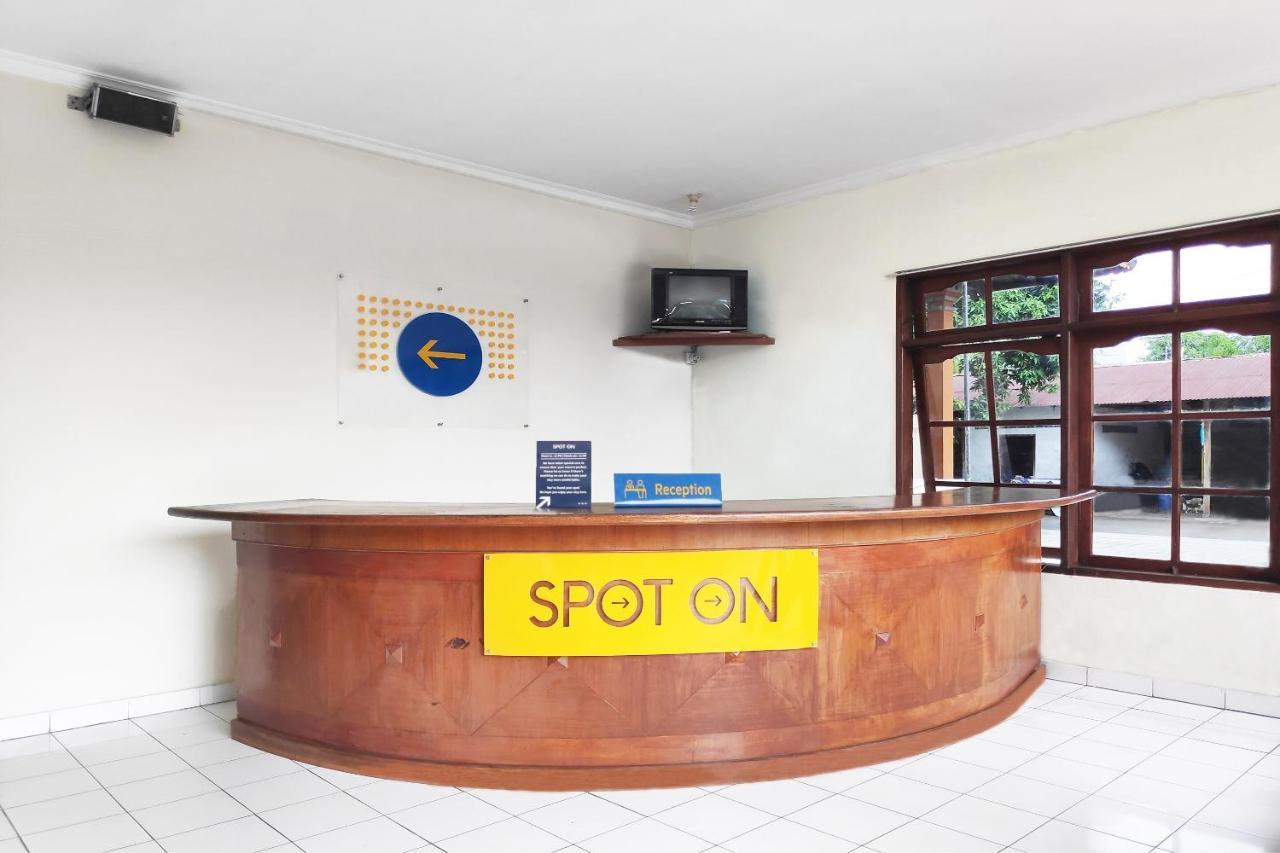 Spot On 2426 Hotel Aget Jaya II Dempassar Exterior foto