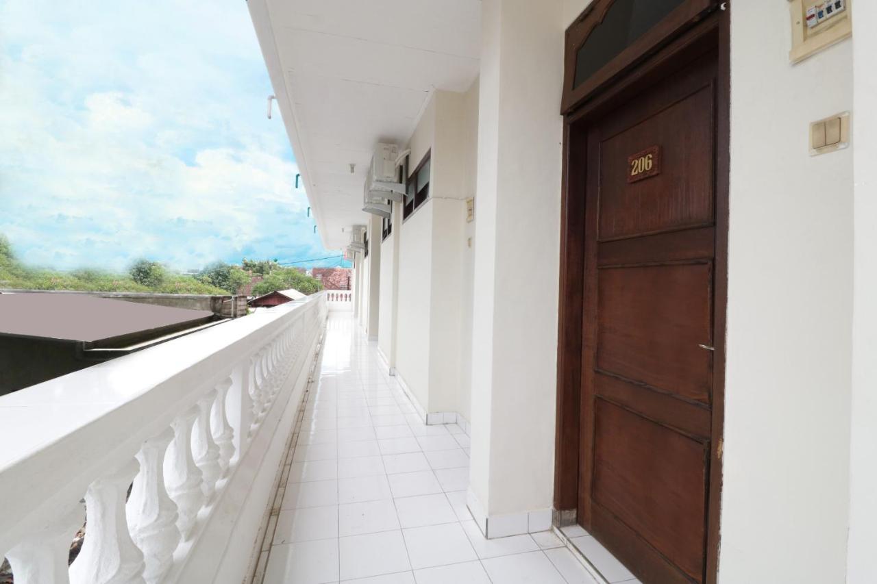 Spot On 2426 Hotel Aget Jaya II Dempassar Exterior foto