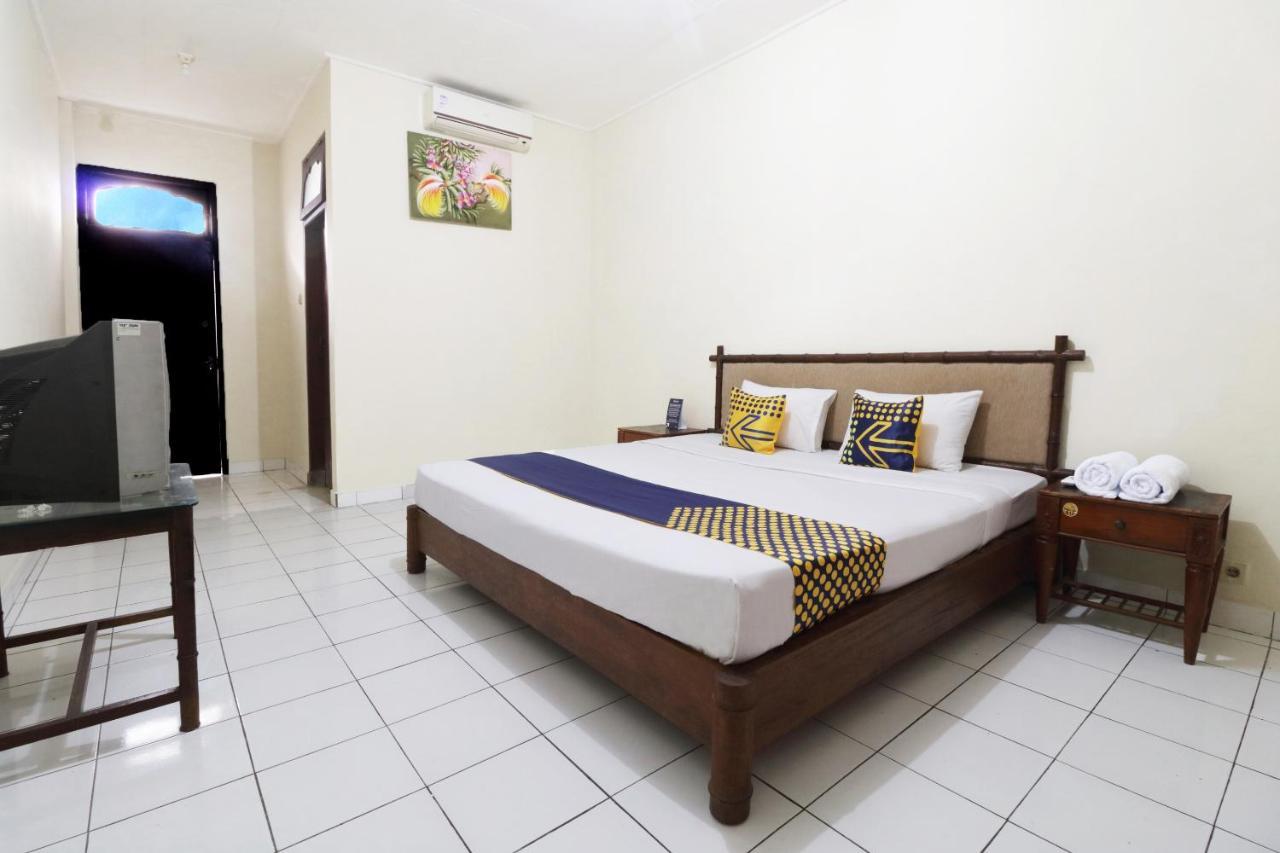Spot On 2426 Hotel Aget Jaya II Dempassar Exterior foto