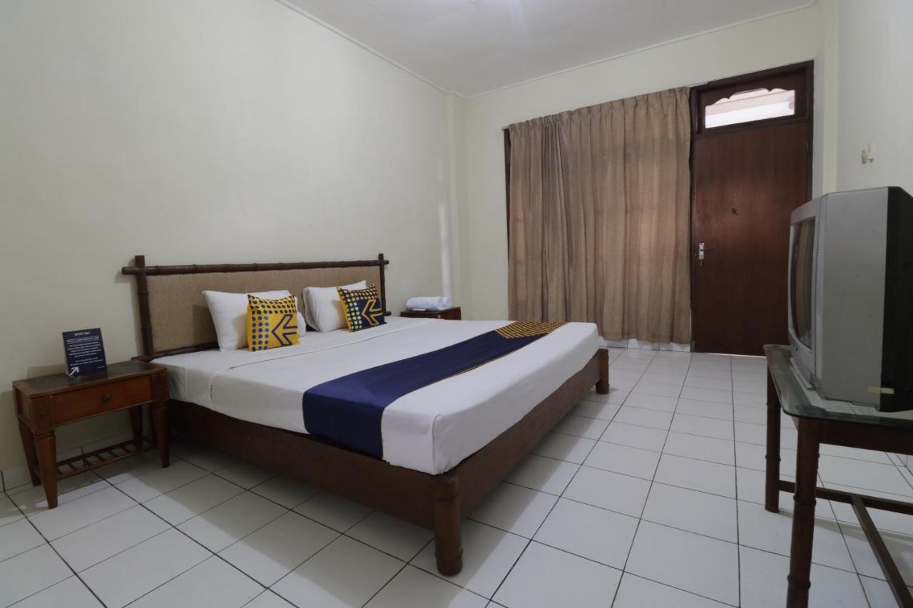 Spot On 2426 Hotel Aget Jaya II Dempassar Exterior foto